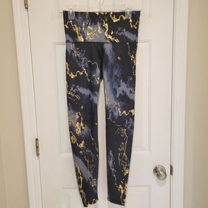 Old Navy Active Leggings, Black/Grey/Gold Marble, Size Medium